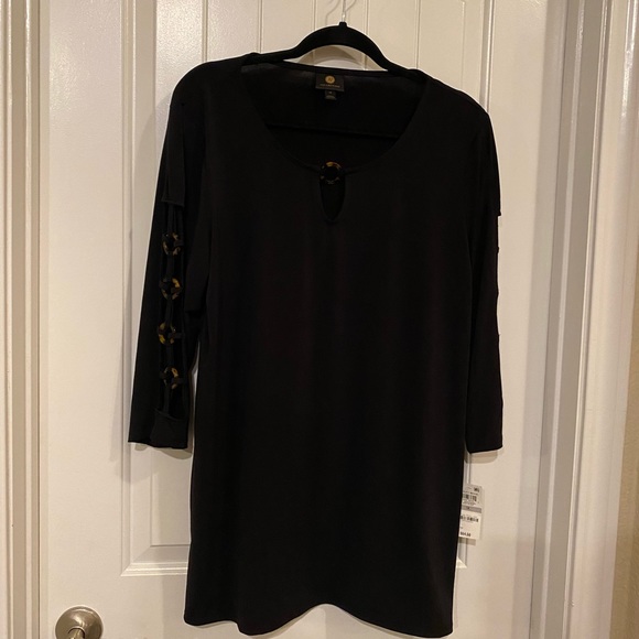 PLUS SIZE Fancy Women’s Blouse - 1X - Picture 1 of 3